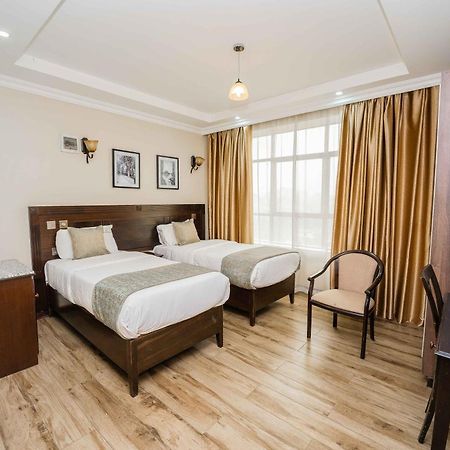 ניירובי Hemak Suites Hotel מראה חיצוני תמונה