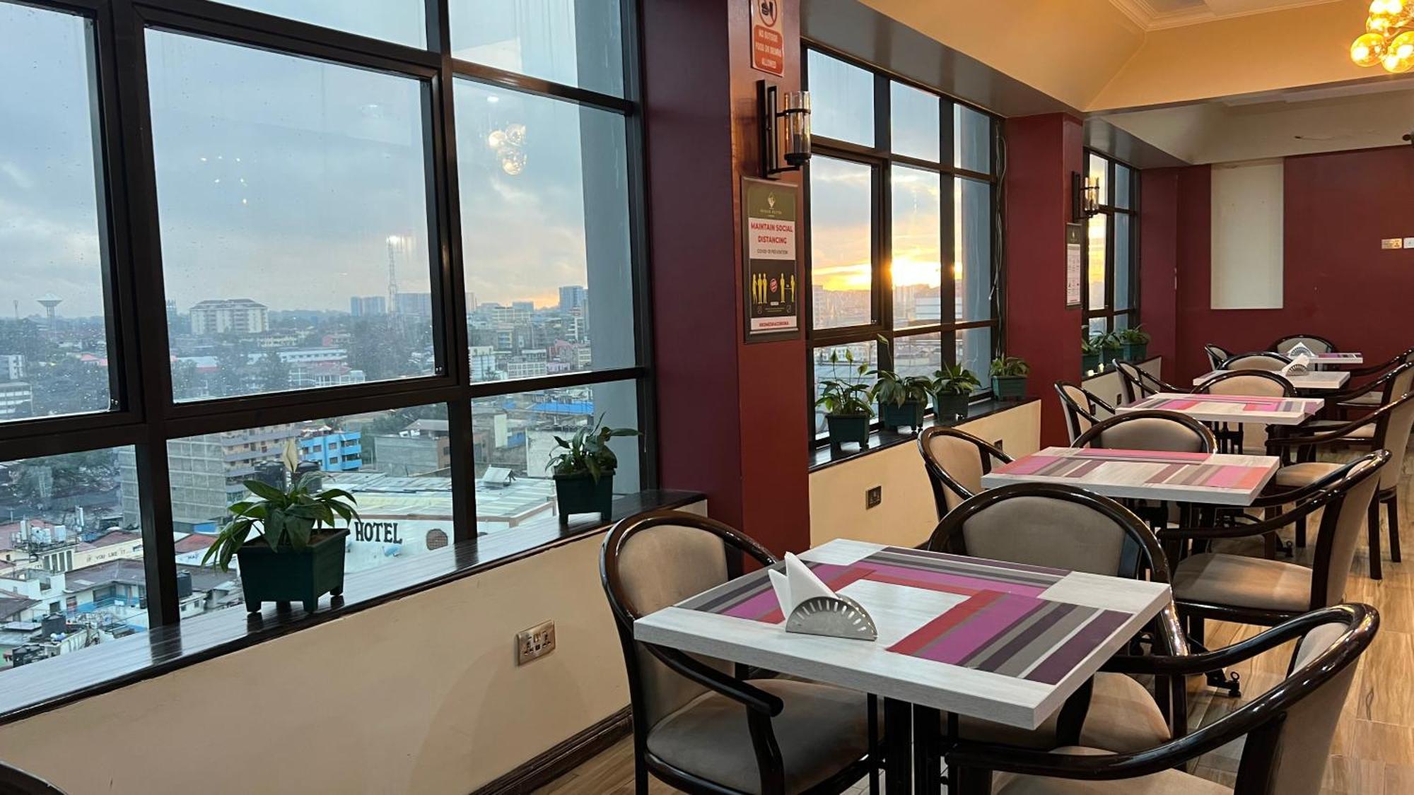ניירובי Hemak Suites Hotel מראה חיצוני תמונה
