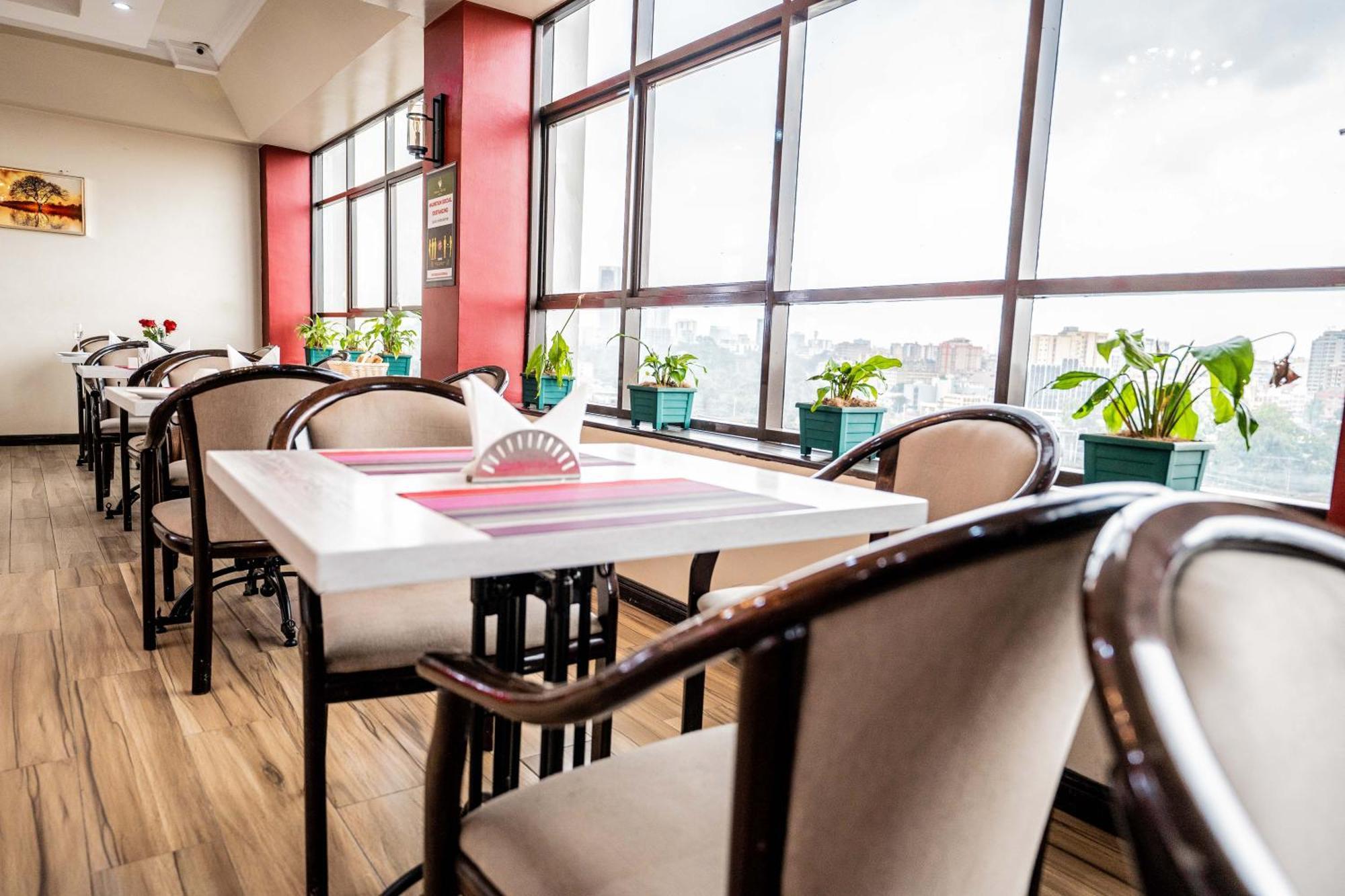 ניירובי Hemak Suites Hotel מראה חיצוני תמונה