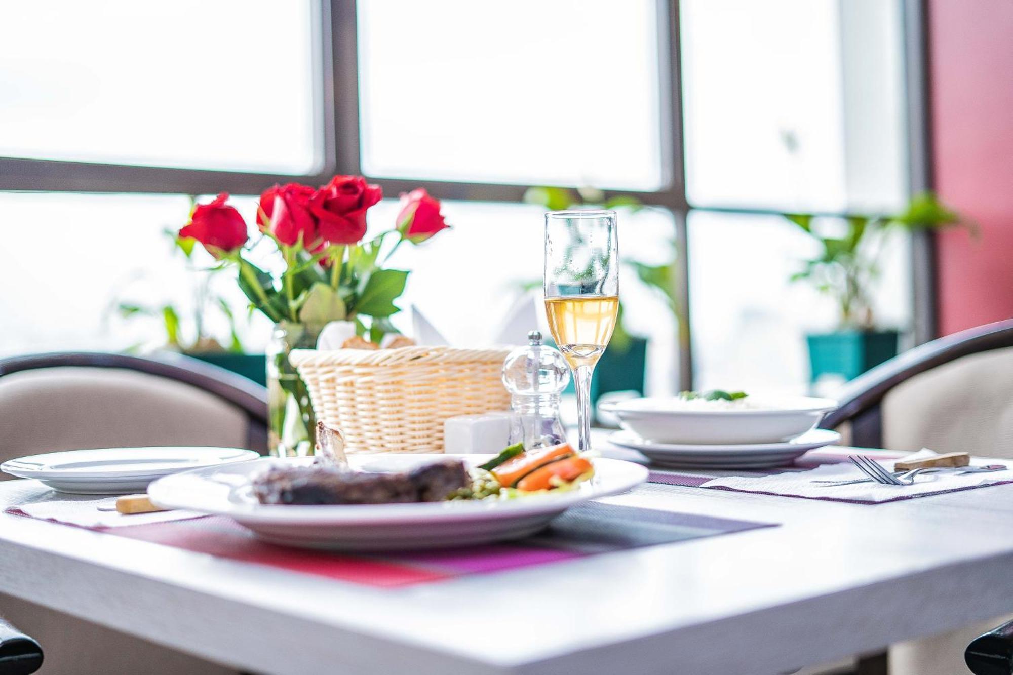 ניירובי Hemak Suites Hotel מראה חיצוני תמונה