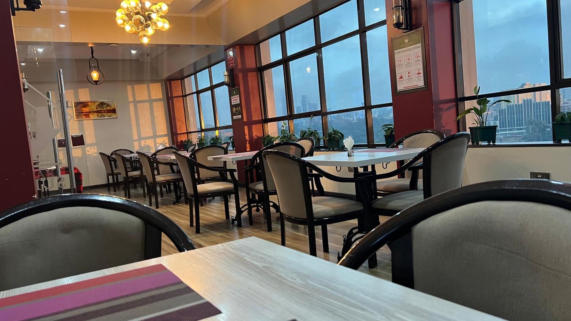 ניירובי Hemak Suites Hotel מראה חיצוני תמונה