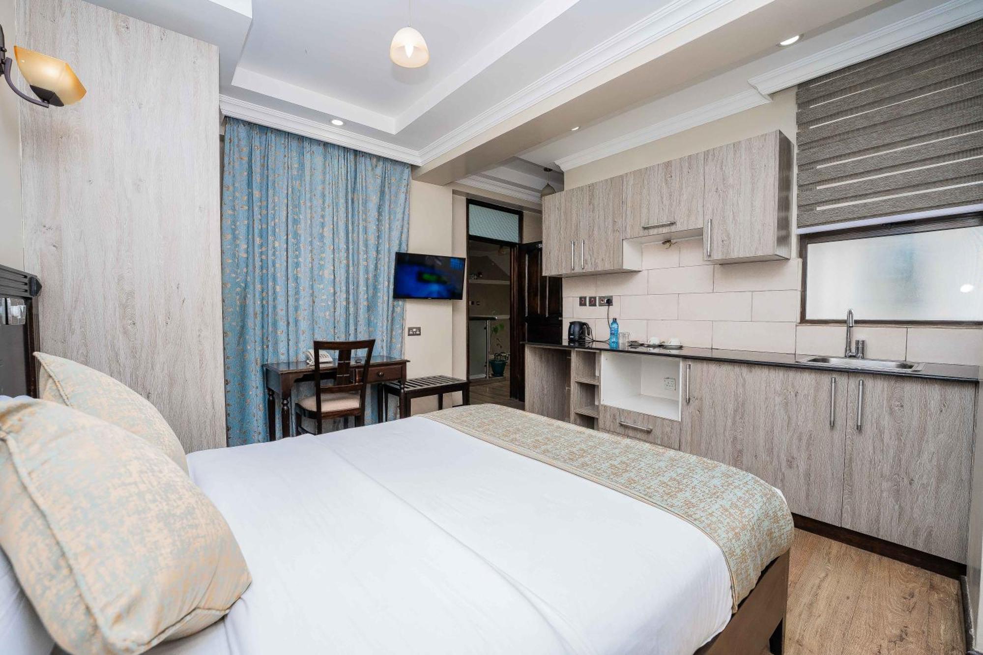 ניירובי Hemak Suites Hotel מראה חיצוני תמונה