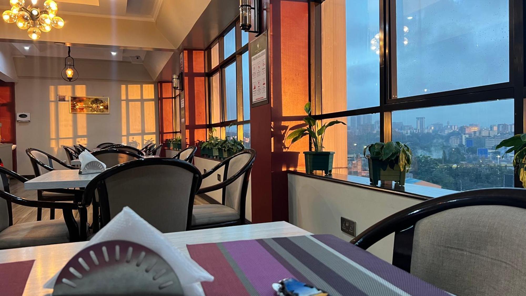 ניירובי Hemak Suites Hotel מראה חיצוני תמונה