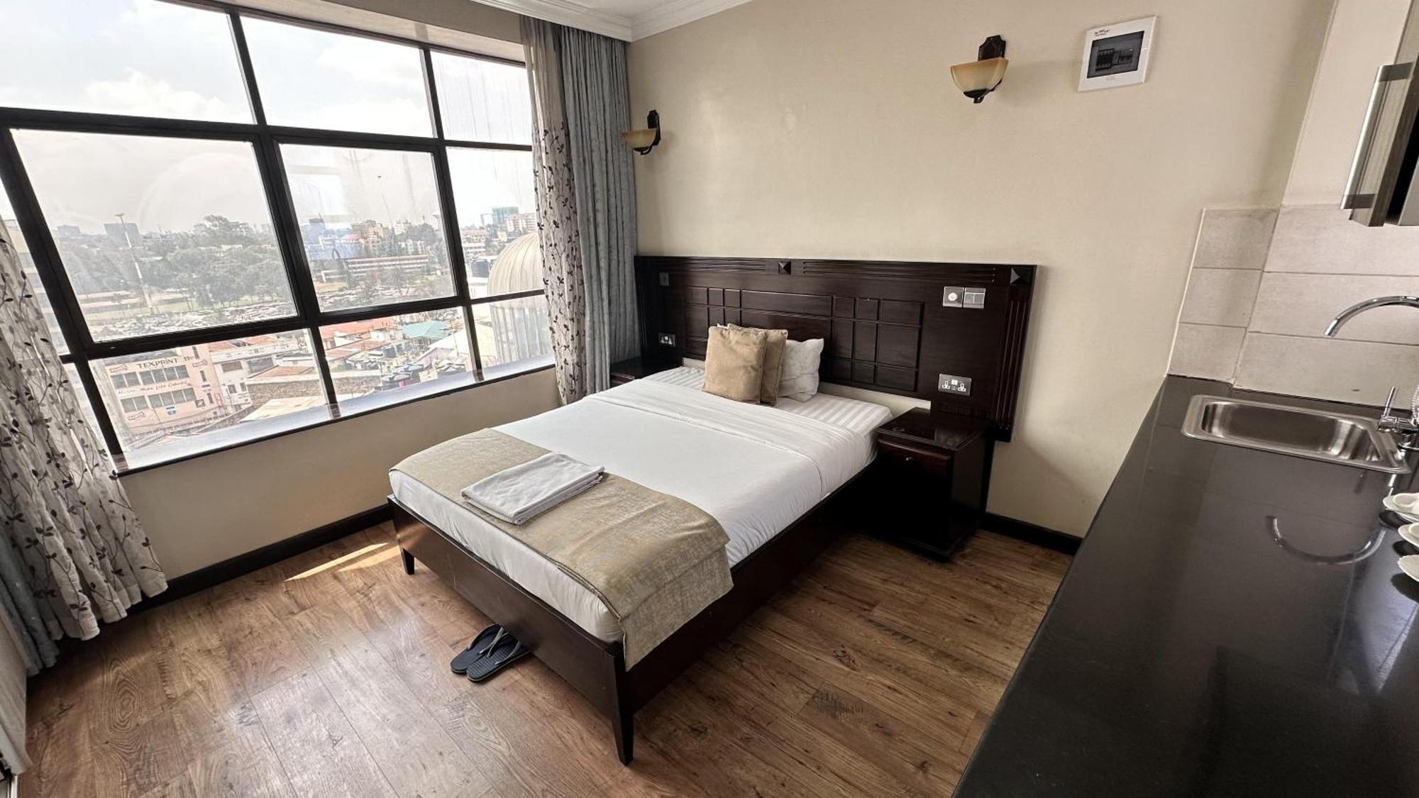 ניירובי Hemak Suites Hotel מראה חיצוני תמונה