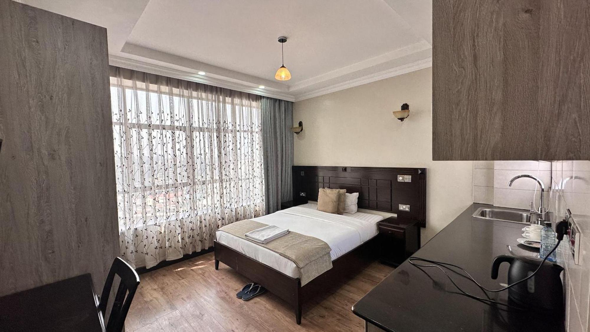 ניירובי Hemak Suites Hotel מראה חיצוני תמונה