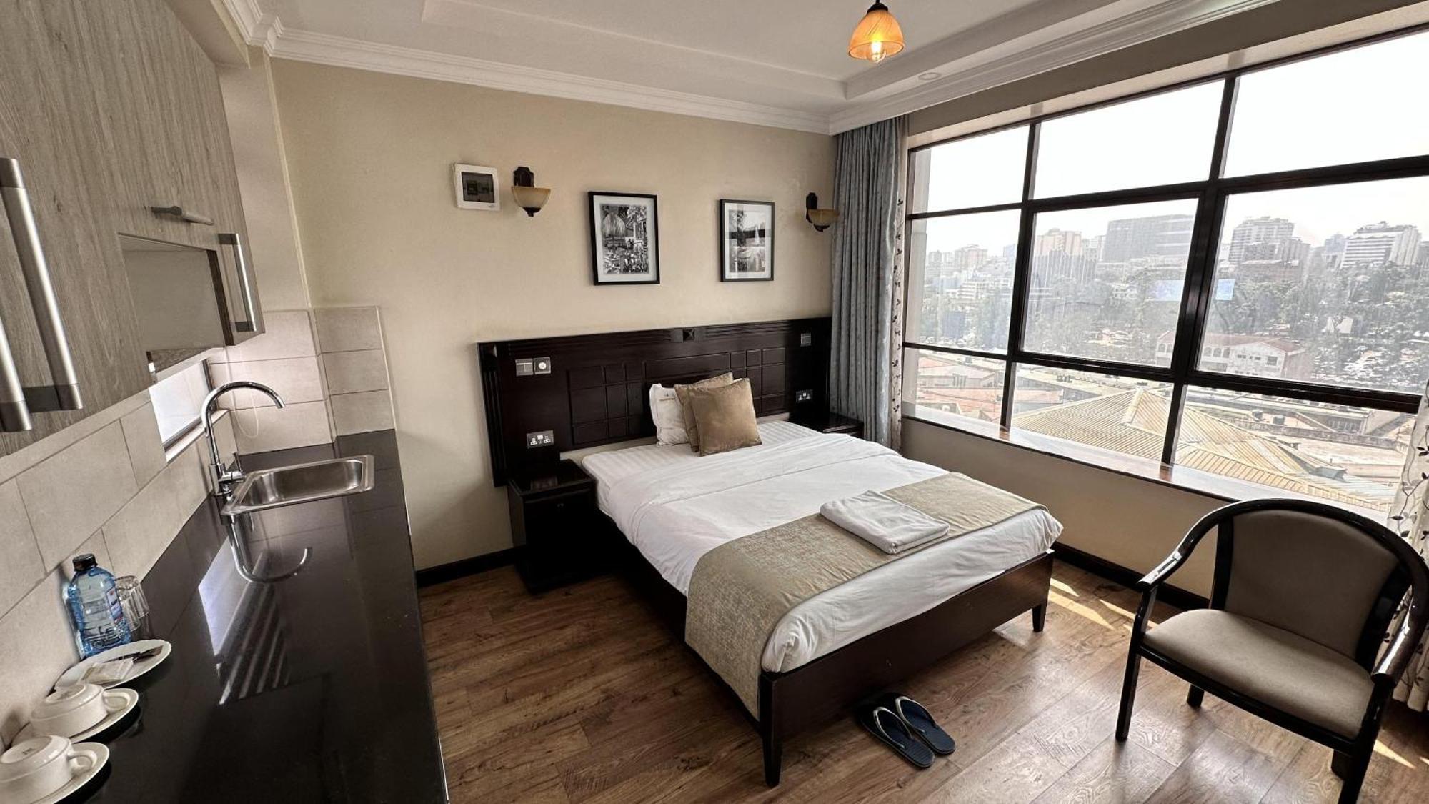 ניירובי Hemak Suites Hotel מראה חיצוני תמונה