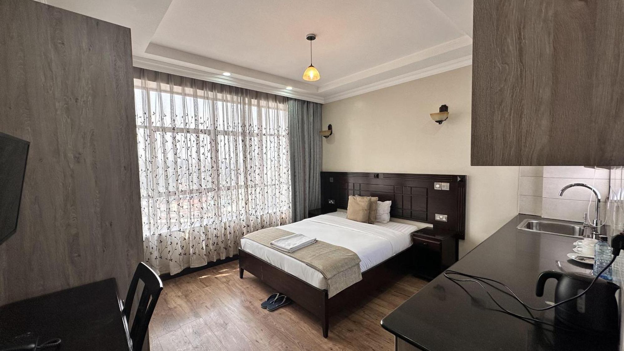 ניירובי Hemak Suites Hotel מראה חיצוני תמונה