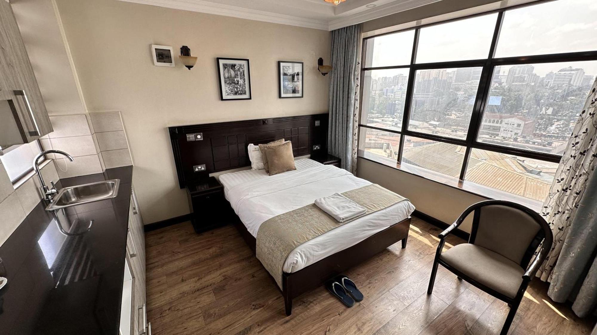 ניירובי Hemak Suites Hotel מראה חיצוני תמונה