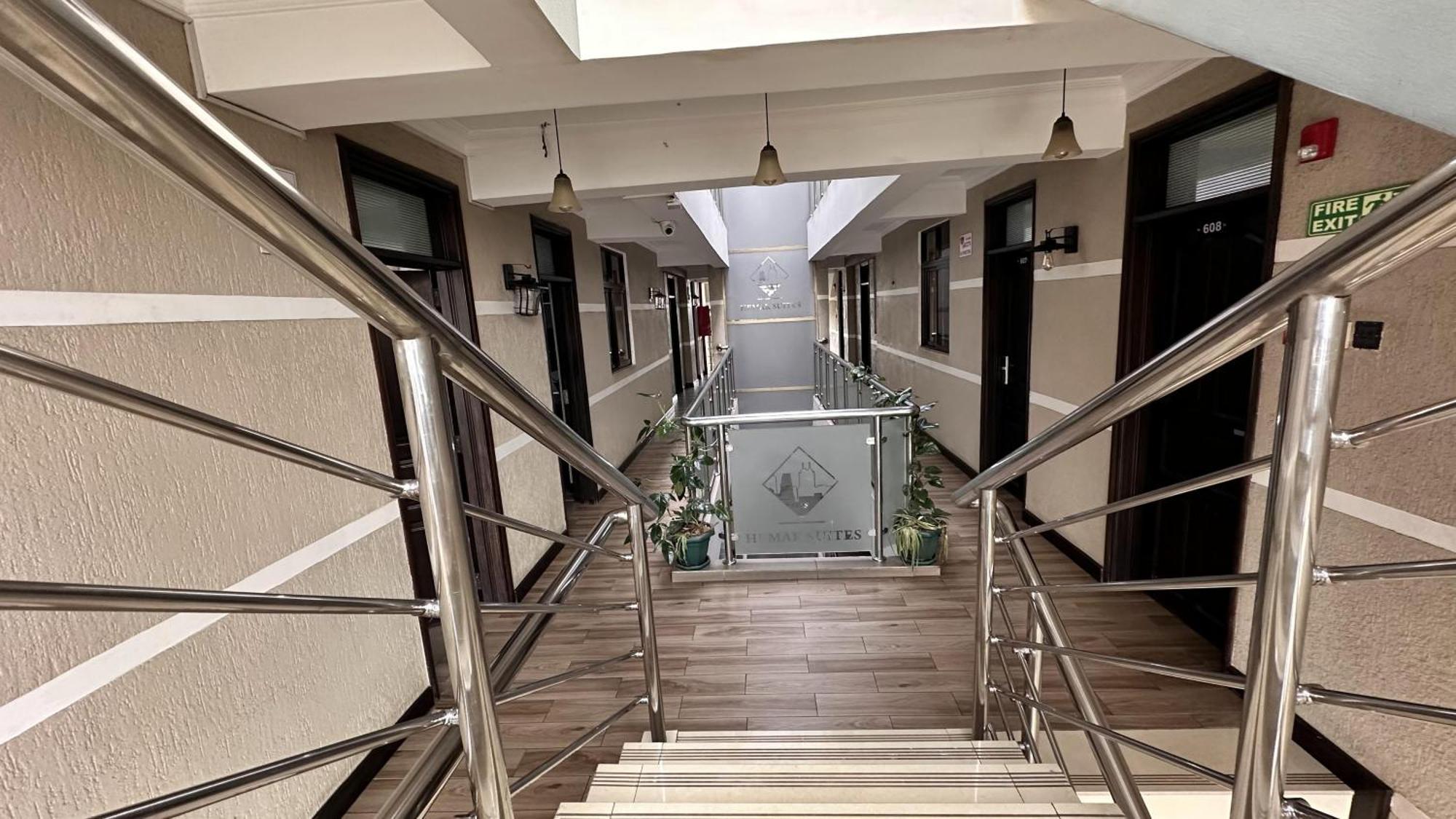 ניירובי Hemak Suites Hotel מראה חיצוני תמונה