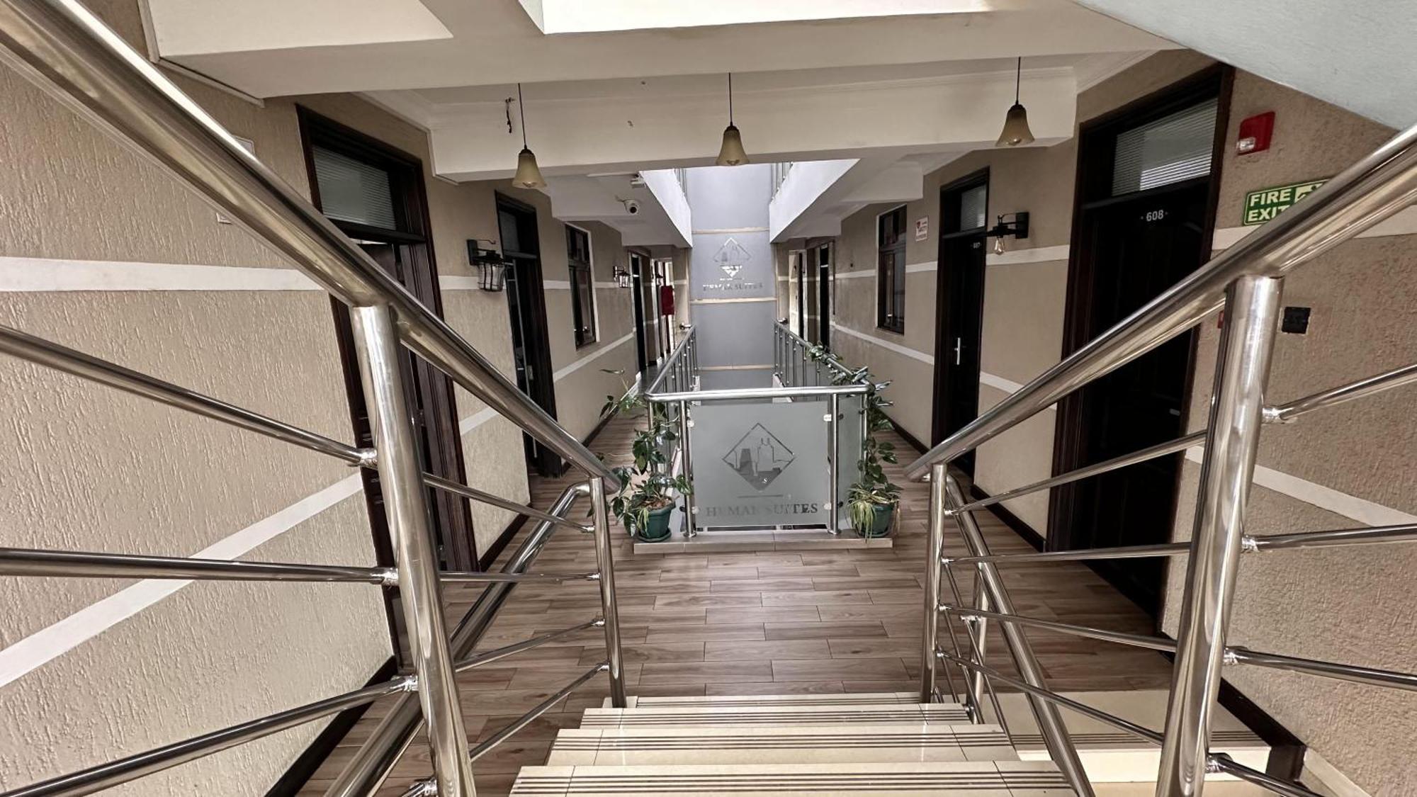 ניירובי Hemak Suites Hotel מראה חיצוני תמונה