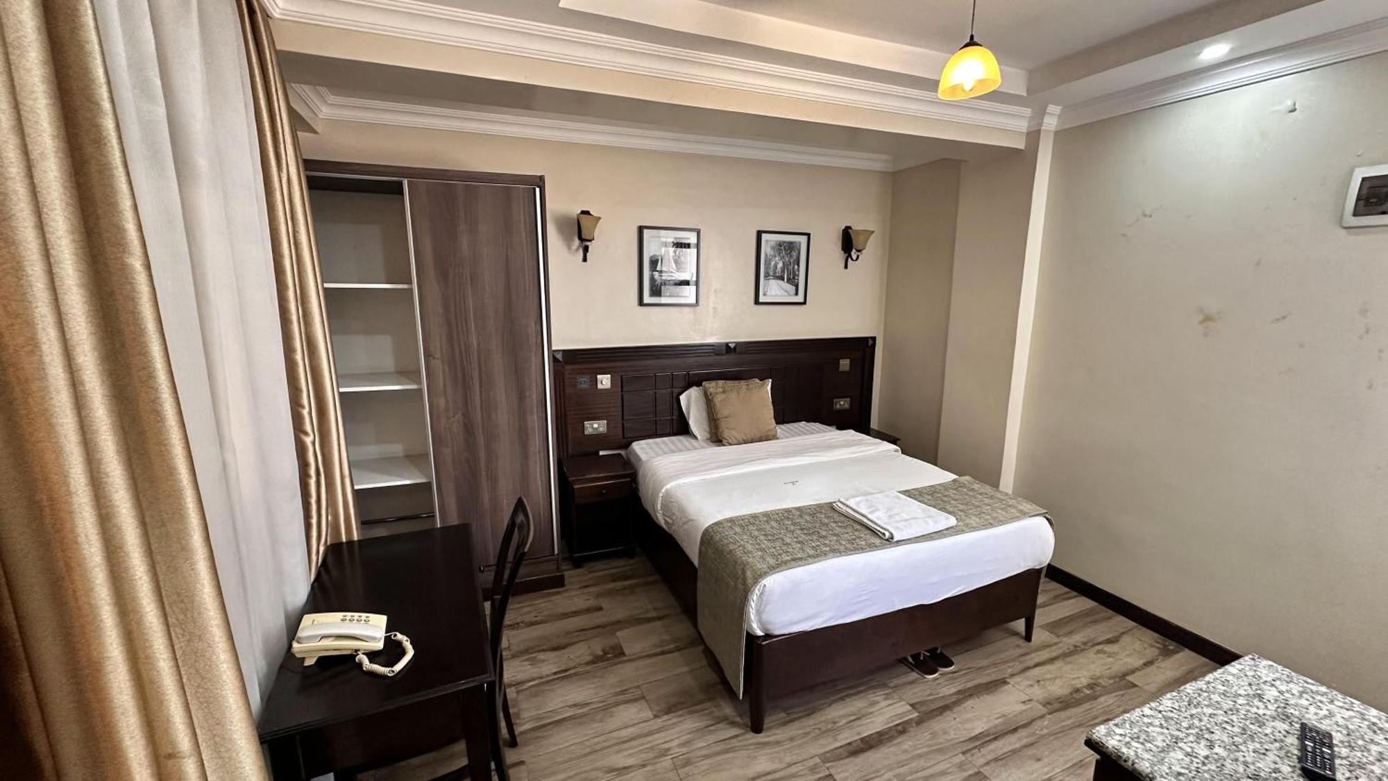 ניירובי Hemak Suites Hotel מראה חיצוני תמונה